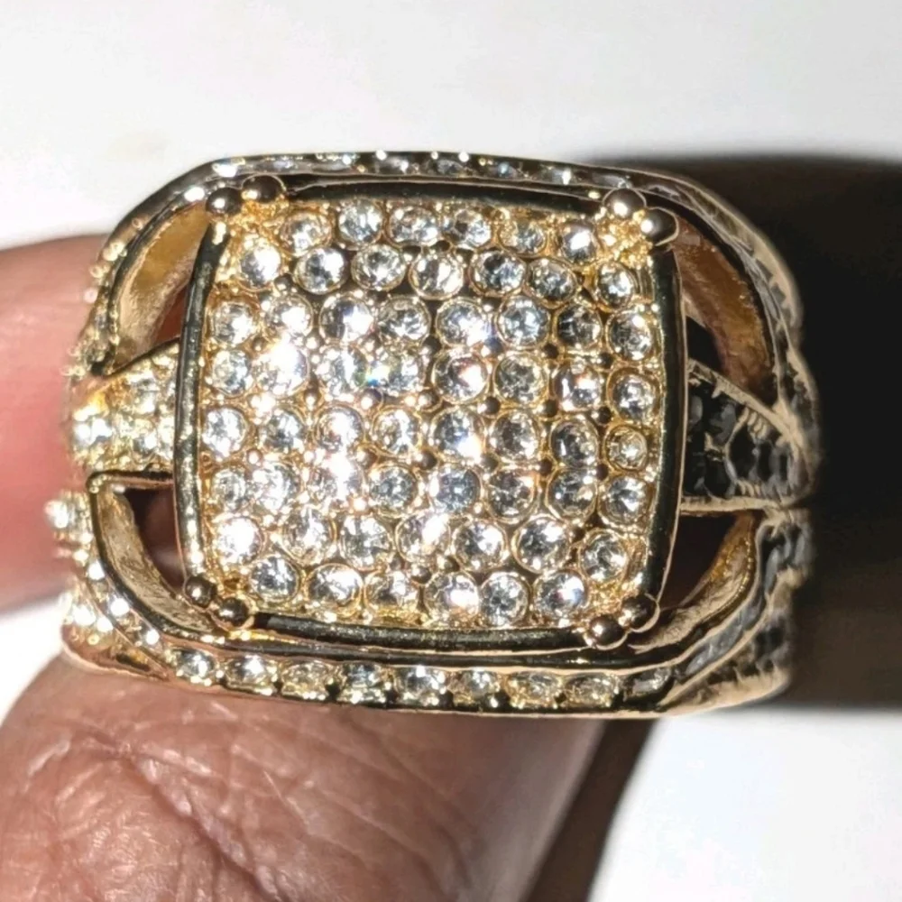 Gold and Silver Diamond Pavé Rings with Intricate Designs